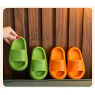 Children Bathroom Slippers Summer Solid Color Anti Slip Soft Sole Kid Slippers 2-8 Years Old Boys and Girls Cute Home Slippers 933