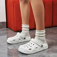 Summer Comfortable Clogs Slippers for Women Lightweight Anti Slip Beach Sandals Woman Fashion White EVA Waterproof Garden Shoes 961