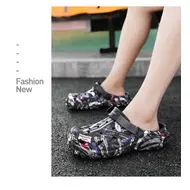 Plus Size 47 Summer Men Sandals Clogs Outdoor Garden Clogs Hole Shoes Male Casual Shoes Water Shoes Comfort Home Soft Slippers 957