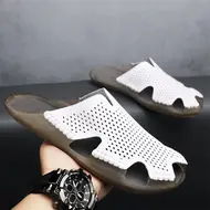 ​New Casual Leather Men Sandals Light Breathable Flats Hollow Out Male Shoes Summer Outdoor Daily Men Slippers Hot Sale Half Drag 1017