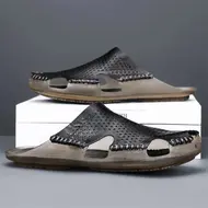 ​New Casual Leather Men Sandals Light Breathable Flats Hollow Out Male Shoes Summer Outdoor Daily Men Slippers Hot Sale Half Drag 1017