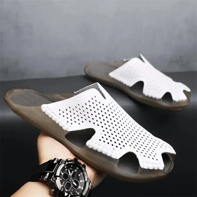 ​New Casual Leather Men Sandals Light Breathable Flats Hollow Out Male Shoes Summer Outdoor Daily Men Slippers Hot Sale Half Drag 1017_18876