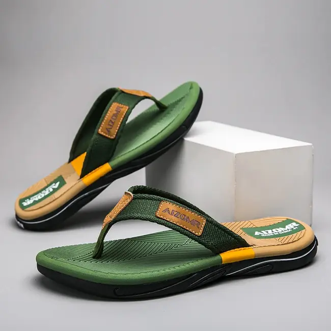 Men Mixed Colors Flip-flops Summer Comfortable Thick Sole Non-Slip Walking Shoes Round Head Lightweight Beach Slippers 1013_18793