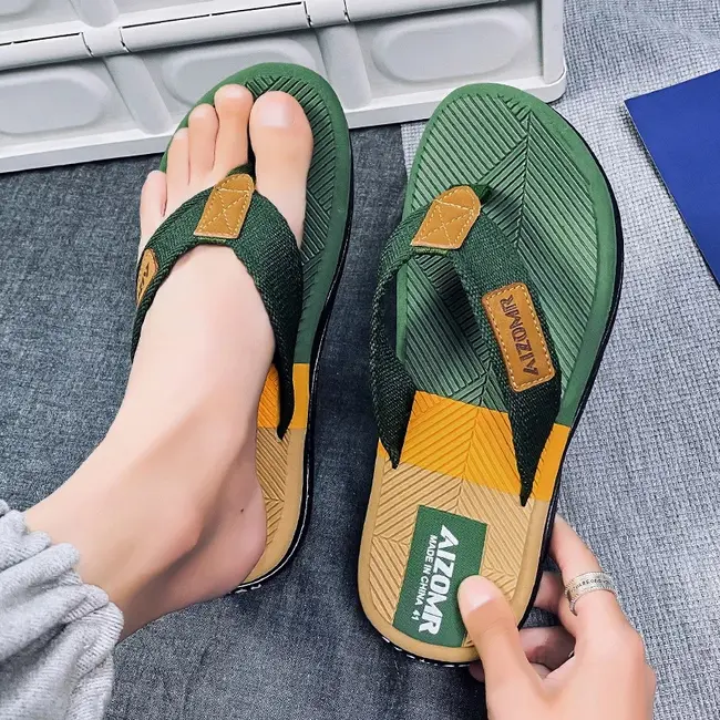 Men Mixed Colors Flip-flops Summer Comfortable Thick Sole Non-Slip Walking Shoes Round Head Lightweight Beach Slippers 1013_18788