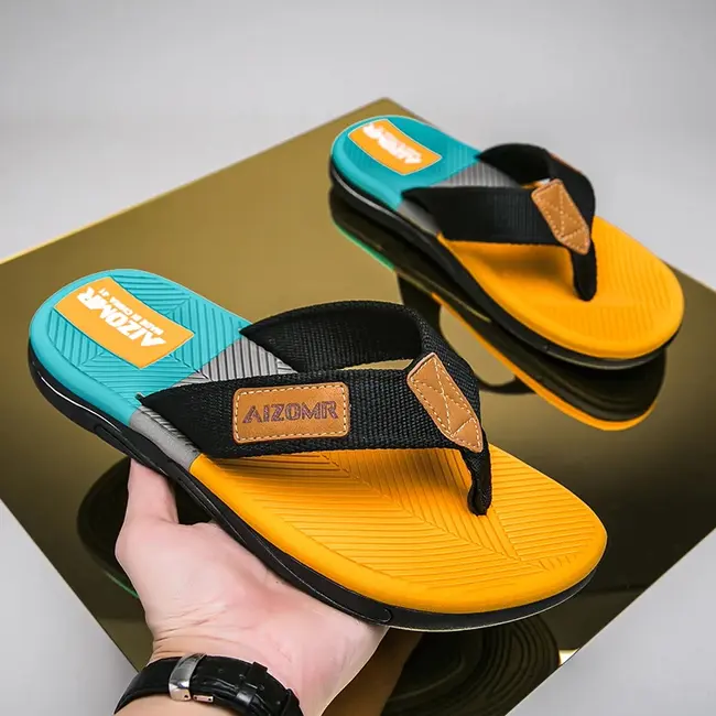 Men Mixed Colors Flip-flops Summer Comfortable Thick Sole Non-Slip Walking Shoes Round Head Lightweight Beach Slippers 1013_18797
