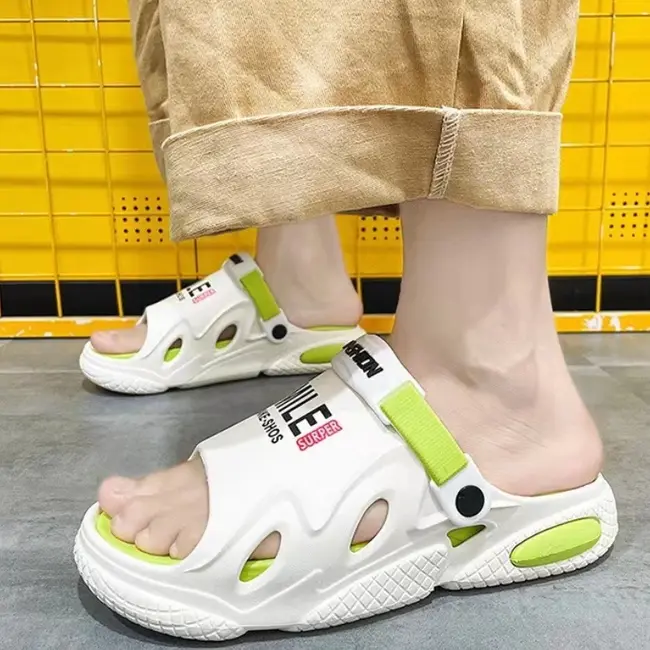 Hot Sale Men Slippers EVA Soft-Soled Men Sandals Outdoor Non-slip Beach Shoes Fashion Lightweight Flip Flops Men Platform Shoes 1001_18575