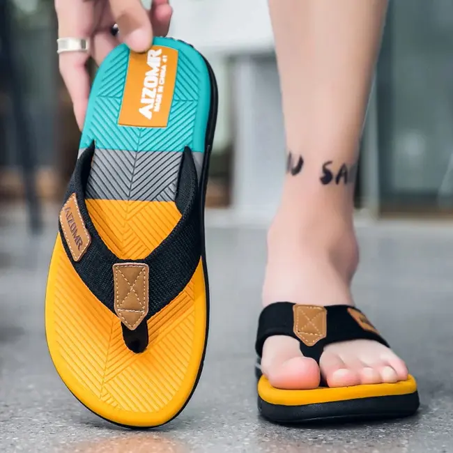 Men Mixed Colors Flip-flops Summer Comfortable Thick Sole Non-Slip Walking Shoes Round Head Lightweight Beach Slippers 1013_18787