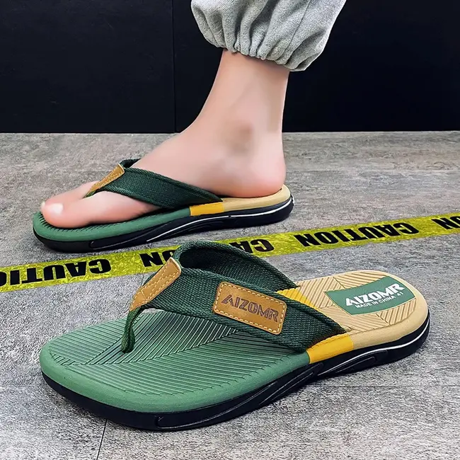 Men Mixed Colors Flip-flops Summer Comfortable Thick Sole Non-Slip Walking Shoes Round Head Lightweight Beach Slippers 1013_18791