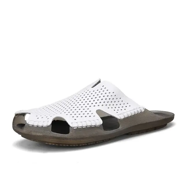 ​New Casual Leather Men Sandals Light Breathable Flats Hollow Out Male Shoes Summer Outdoor Daily Men Slippers Hot Sale Half Drag 1017_18879